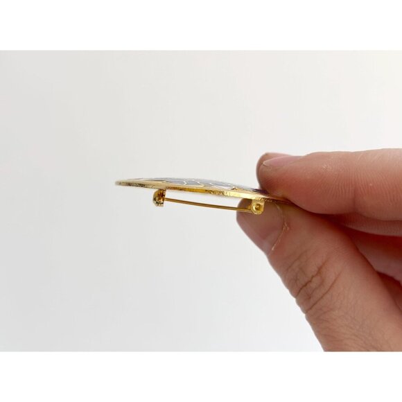 Cloissone Style Celtic Black Enamel XL Gold Toned 90's Vintage Lapel Brooch Pin - Picture 7 of 10